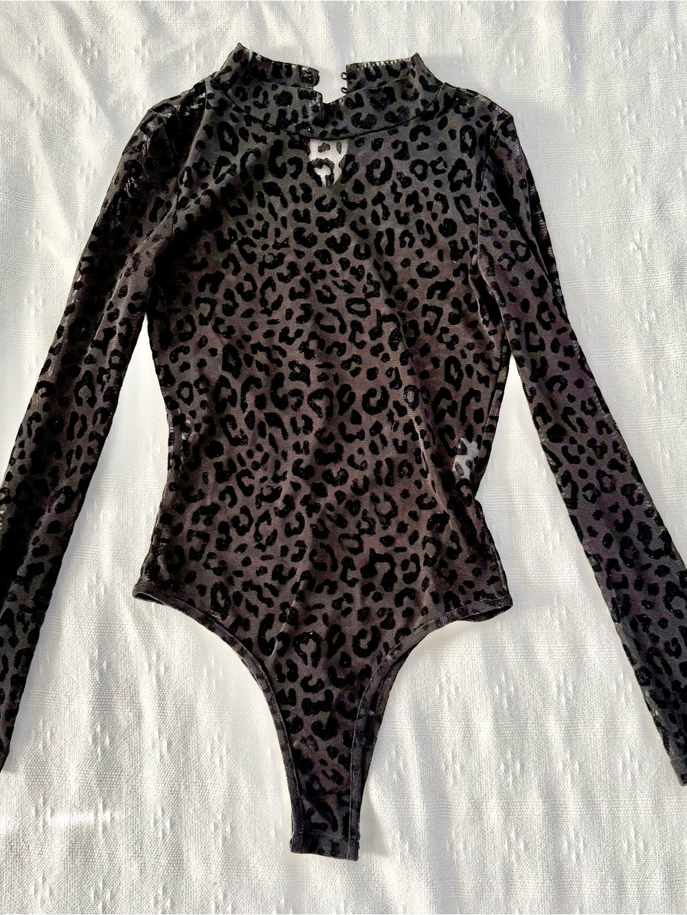 Wrstbhvr sheer black velvet leopard print bodysuit